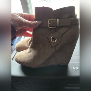 Women's Tan Wedge Ankle Boots